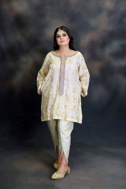 Sunheri Kurta