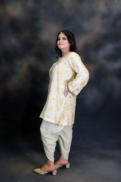 Sunheri Kurta